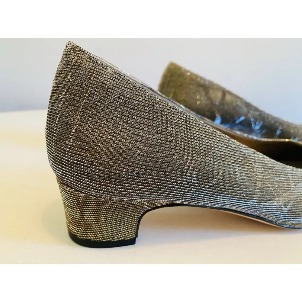 NIB Vaneli Astyr Platinum Nizza Women's 7.5 N Almond Toe Pumps Shoes